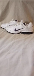 Nike reax running shoe purple and white size 8 women's - Picture 1 of 8