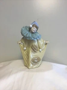 NAO - Hand Made In Spain by Lladro #1093 Circus Charmer 8” Tall Mint - Picture 1 of 1