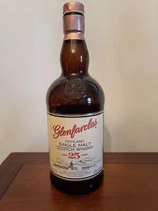Glenfarclas 25 year Scotch Whiskey empty bottle - Picture 1 of 9