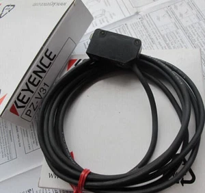 Fst New In Box Keyence Photoelectric Sensor PZ-V31 - Picture 1 of 1