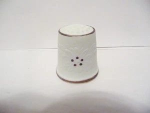 THIMBLE PORCELAIN SCHUMANN W GERMANY "EDELWEISS"  TCC 1/91 - Picture 1 of 5