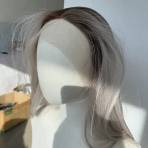 Damen Long Straight Silber Grau Stufenhaar T Spitzenfrontperücken Kunsthaar - Bild 1 von 7