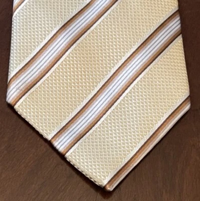 Corbata de cuello Sean John dorada 100 % seda para hombre hecha en China Foto 1 de 4