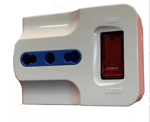 ADATTATORE SALVASPAZIO SPINA PICCOLA 10A 3x BIPASSO 10A-16A INTERR AUT SICUREZZA - Foto 1 di 4