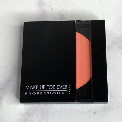 MAKE UP FOR EVER Blush Powder No. 5 Coral Peach 2.5g - Discontinued & Pigmented - Image 1 of 3