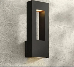 Hinkley 1649BZ-LED Atlantis Lg Wall Outdoor - Picture 1 of 2