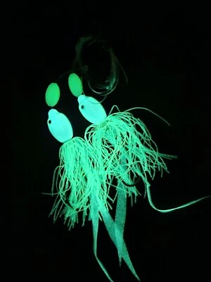 Hi-Lo Floating Glow Silicone Skirts 30 lb Fishing Rig 2 Hooks Teasers Fluke 6/0 - Image 1 of 4