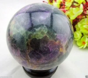 Bola de curación de cristal mágico de fluorita púrpura natural que brilla en la oscuridad 80 mm AA - Imagen 1 de 4