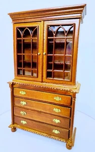 Casa delle bambole miniatura legno noce espositore casetta scala 1:12 - Foto 1 di 8