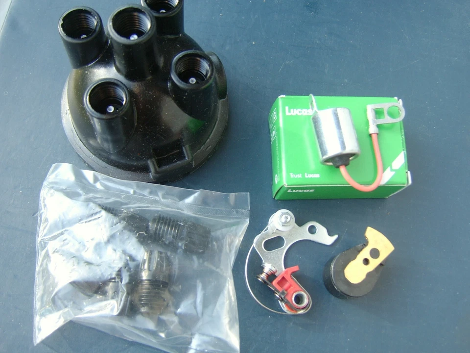 Rover P4 80, P6 2000SC/TC Screw-in Lead Distributor Cap, Rotor, Points, Condense - Image 1 of 1