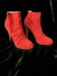 Brian Atwood Red Ruched Suede Bootie Shoes Size 40.5 Used Restored Ankle Boots - Picture 1 of 7