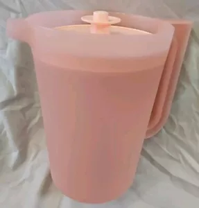 Tupperware Classic 2 Qt. Rosa/Pfirsich Krug (NEU) - Bild 1 von 4