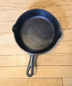 Vintage #5 8 1/8" Cast Iron Skillet BSR Birmingham Stove and Range no heat ring - Picture 1 of 5