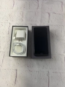 Apple iPhone 8 - 64GB - Desbloqueado solo para piezas No se enciende como está - Imagen 1 de 10