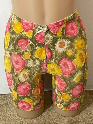 L/M? Vtg RARE Van Raalte Long Leg Girdle Mod Floral Garters FIRM Shaper Shorts - Image 1 of 4