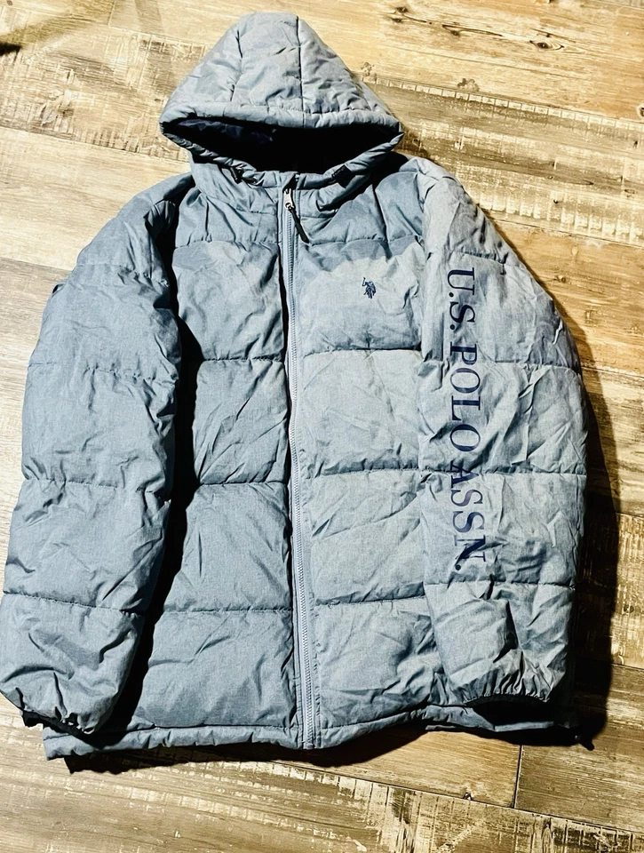 US Polo Assn. Abrigo acolchado deletreado chaqueta con capucha 2XL XXL cálido muy bonito Foto 1 de 4