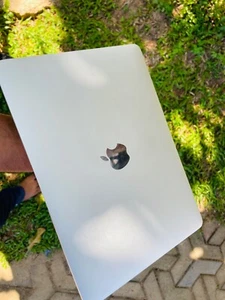 Apple MacBook 12'' Retina M3 1.2GHz/8GB RAM/256GB SSD - Picture 1 of 4