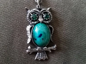 Owl Pendant, Pewter W Green Gem Eyes, Polished Stone Body, 14" Chain - Picture 1 of 4