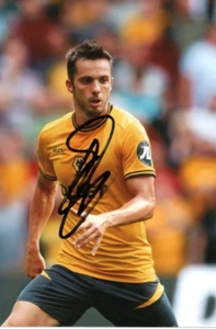 WÖLFE: PABLO SARABIA SIGNED 6x4 ACTION PHOTO + COA - Bild 1 von 1