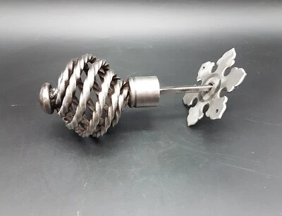 Ancienne Poignée porte fer forgé torsadé + rosace L 18 cm Ø 7.5 cm - Photo 1/4