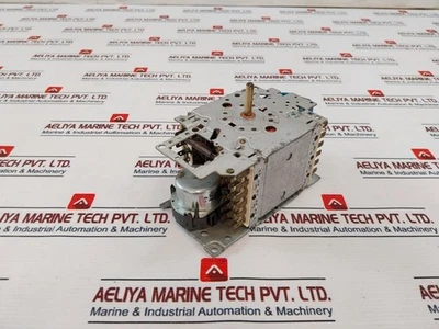 INVENSYS EBR 9880 01 A 02 6/40-03 Timer 220/240V (Not Working) - Image 1 of 4