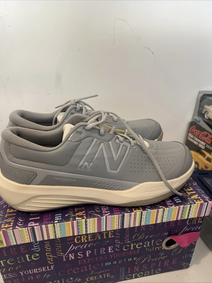 Zapatillas Tenis New Balance 696 V5 Cancha Dura Gris/Blanco MCH696G5 Talla 13 2E Foto 1 de 4