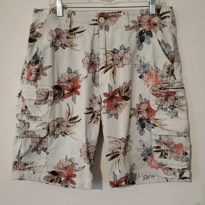 Plugg Cargo Shorts Men's Size 34 Hawaiian Print 100% Cotton Casual Pockets - Image 1 of 4