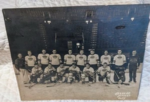 Vintage St. Louis Flyers Hockey Team Foto Saison 1940-41 Johnny Mackinnon Trainer  - Bild 1 von 8