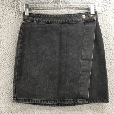 Minifalda envolvente para mujer Asos 2 negra algodón frente plano informal botón clásica Foto 1 de 4