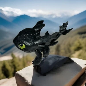 Toothless How To Train Your Dragon DreamWorks 2013 Small Toy Figure Head Moves - Picture 1 of 6