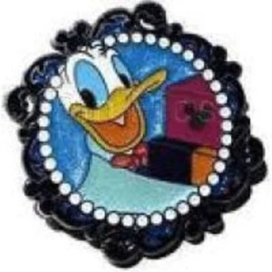 Disney Pin 82962 HKDL Mickey & Friends Night Chinese Banquet Donald Duck Rare - Picture 1 of 1