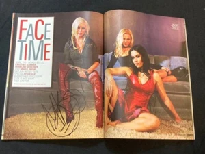 IN QUESTO MOMENTO MARIA BRINK AUTOGRAFO FIRMATO REVOLVER RIVISTA PIÙ CALDA - Foto 1 di 4
