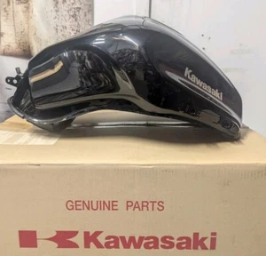 Kawasaki Z1000SX ABS Fuel Petrol Tank 51088-5250-660 2015 16 17 18 2019 Black - Picture 1 of 17