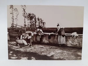 Foto Riproduzione Fine '800 Lavandaie nella campagna Romana - Picture 1 of 1