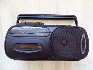Hitachi TRK-70E Radio Cassette Recorder - Picture 1 of 4