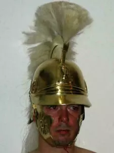 Casco de latón romano medieval LARP SCA casco celta con pluma blanca 16ga - Imagen 1 de 3