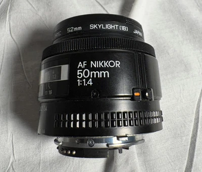 Nikon NIKKOR AF 50mm F/1.4 Standard Prime Lens Good From Japan w/Cap skylight - Image 1 of 3