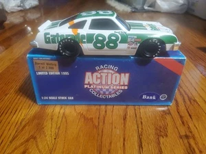 Darrell Waltrip #88 Gatorade 1980 Oldsmobile 1/24 Bank Action Platinum Series - Picture 1 of 19