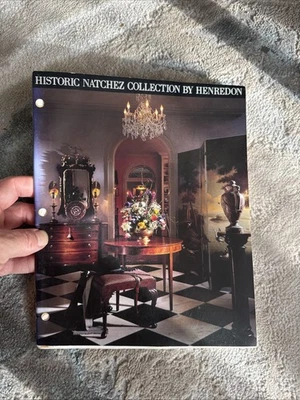 Catálogo vintage de la colección de muebles Henredon Historic Natchez. Foto 1 de 4