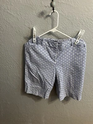 Bermudas Talbots para mujer blancas azules 10” talla 2 Foto 1 de 4