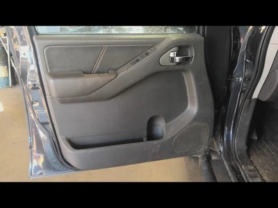 Used Front Left Door Interior Trim Panel fits: 2010 Nissan Frontier  Grade A Foto 1 de 4