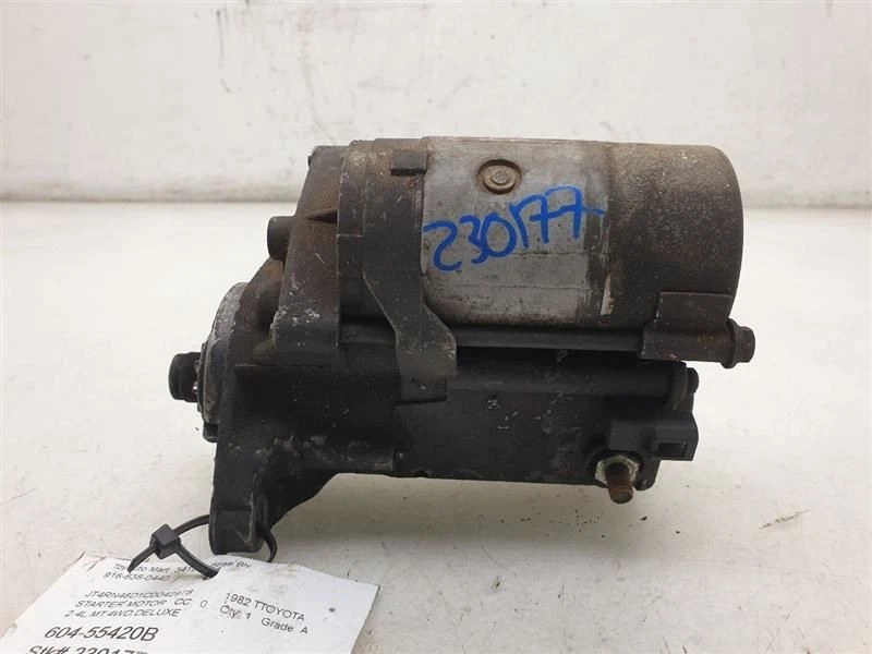 MONTAJE MOTOR ARRANQUE TOYOTA PICKUP 81-87 2,4 L 4X4 MT 1,4 KW  Foto 1 de 4