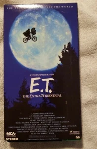 VHS Cassette Tape E.T. With Green /Back casing-A Steven Spielberg Film Pre-owned - Picture 1 of 4
