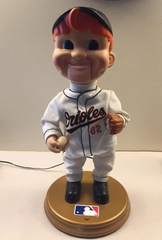 Baltimore Orioles Collectible Baseball Boy Fan on stand Head Turns Music Plays Cover