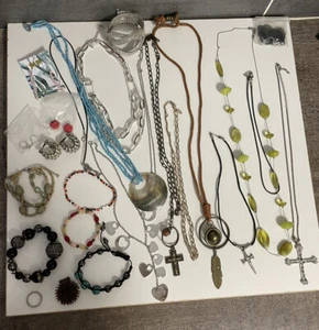 Pacchetto Mix Costume Usato Gioielli Perline Pietra Collana Bracciale Orecchini Anelli - Foto 1 di 11