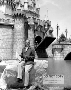 WALT DISNEY IN FRONT OF THE CASTLE AT DISNEYLAND - 8X10 PUBLICITY PHOTO (RT036) - Picture 1 of 1