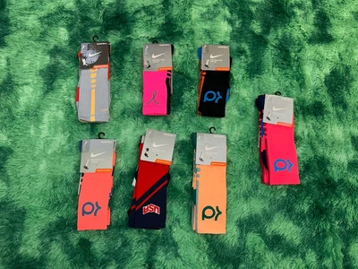 Calcetines Nike Elite HyperElite EE. UU. KD Kay Yow cáncer de mama  Foto 1 de 4
