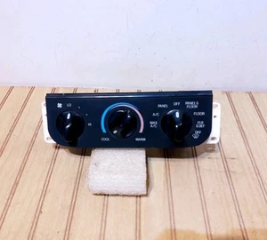 1997-1998 Ford Expedition/F-150 Manual Climate Control Module w/Air Conditioning - Foto 1 di 12