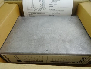 R7511A1004 -NEW- HONEYWELL Excel COMBIBOARD 8/8 - Picture 1 of 2