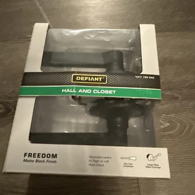 Defiant Freedom Hall/Closet Door Lever Set Matte Black 1007 789 942 - Image 1 of 4